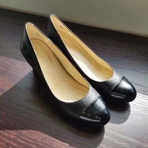 Easy Spirit Cap Toe Black Leather Pumps Shoes 5.5